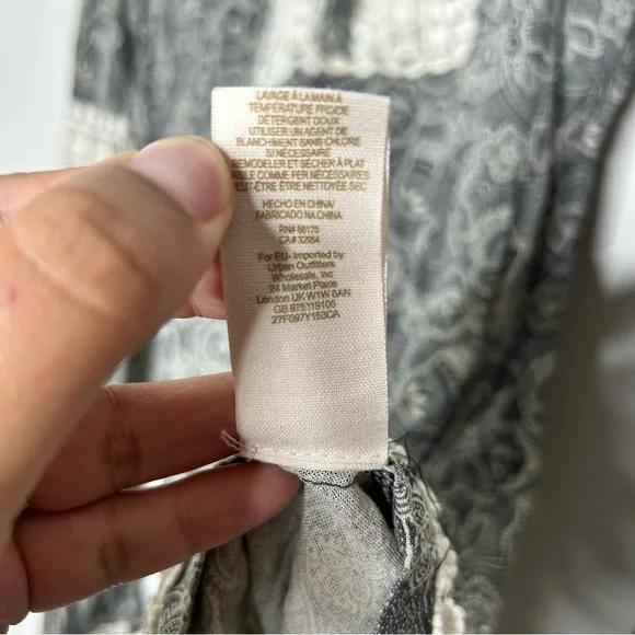 Anthropologie Black and White Floral Tunic - Picture 5 of 8